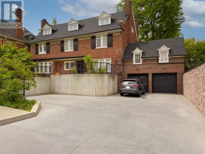 653 TALBOT STREET, London East