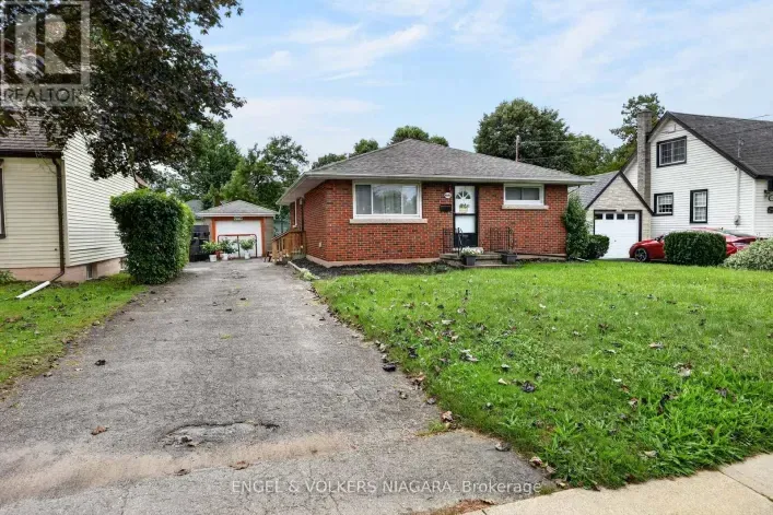 6534 RIALL STREET, Niagara Falls