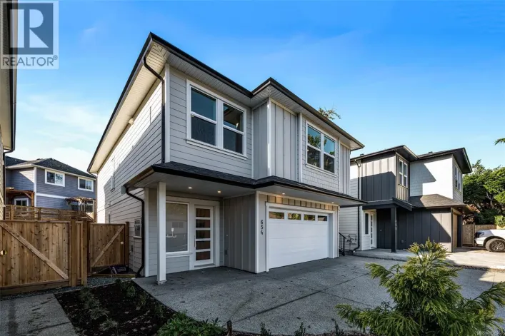 654 Wisteria Ridge, Langford