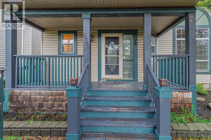 655 Erin Woods Drive SE, Calgary