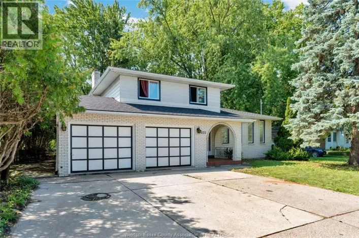655 ROSELAND DRIVE South, Windsor