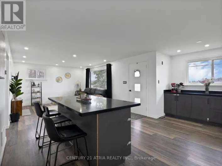 6552 YONGE STREET, Innisfil