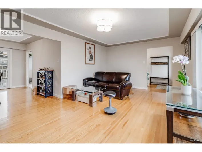 6555 ST. CHARLES PLACE, Burnaby
