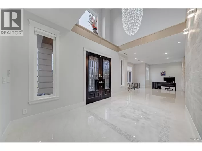 656 BLUE MOUNTAIN STREET, Coquitlam