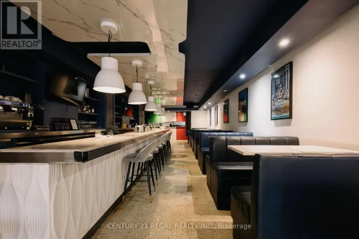 656 COLLEGE STREET, Toronto