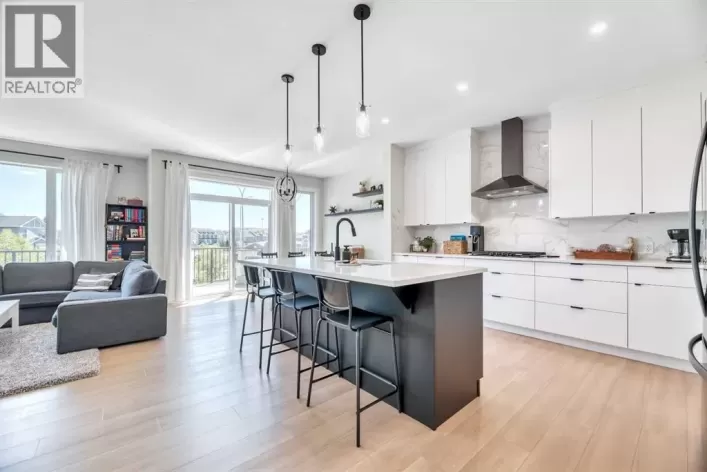 656 Reynolds Crescent SW, Airdrie