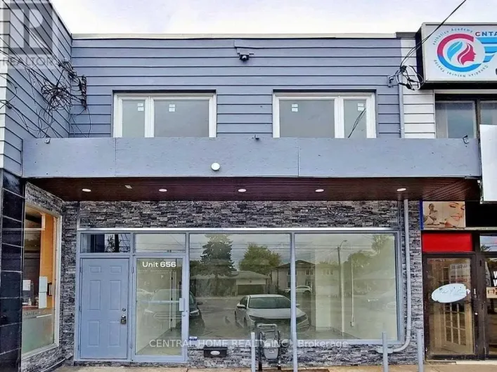 656 SHEPPARD AVENUE W, Toronto