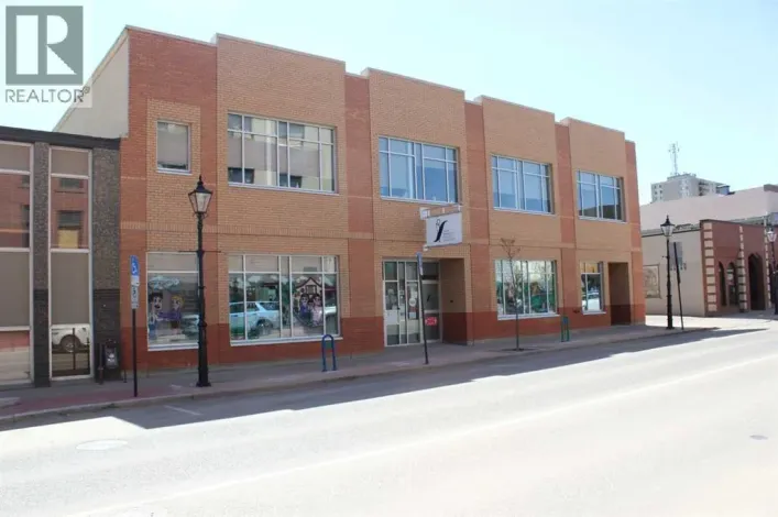 657 3 Street SE, Medicine Hat