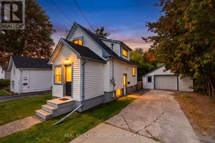 657 COLLINS BAY ROAD, Kingston