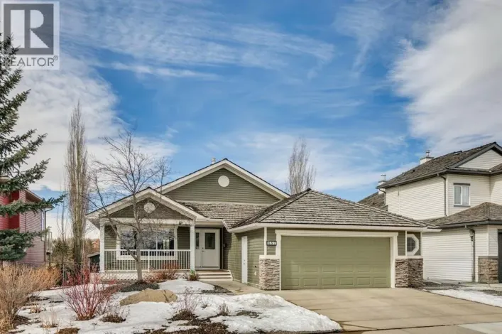 657 Woodside Court NW, Airdrie