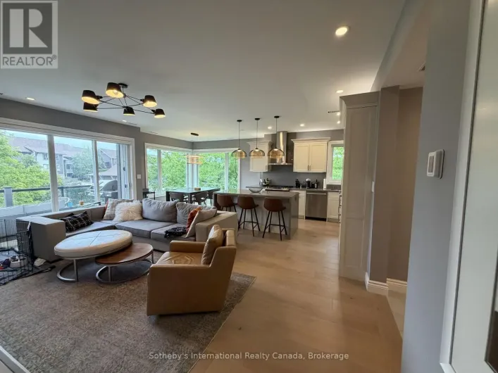 658 JOHNSTON PARK AVENUE, Collingwood