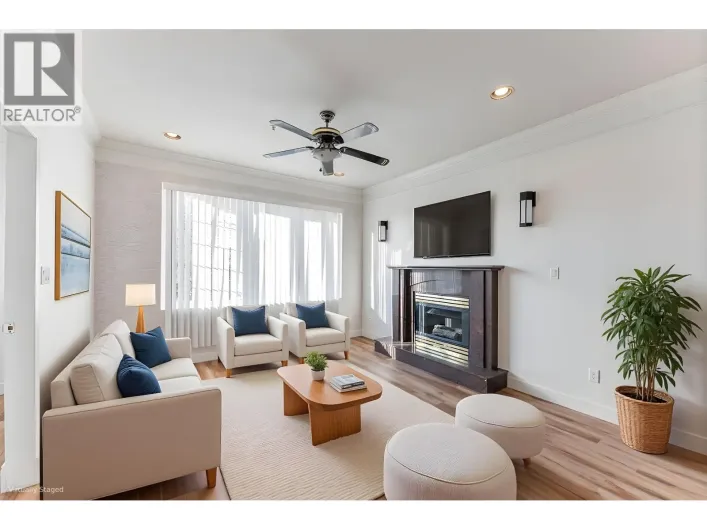 6586 NANAIMO STREET, Vancouver