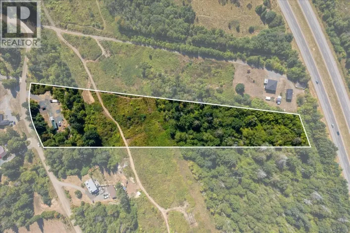 6593 Country Rd, Fanny Bay