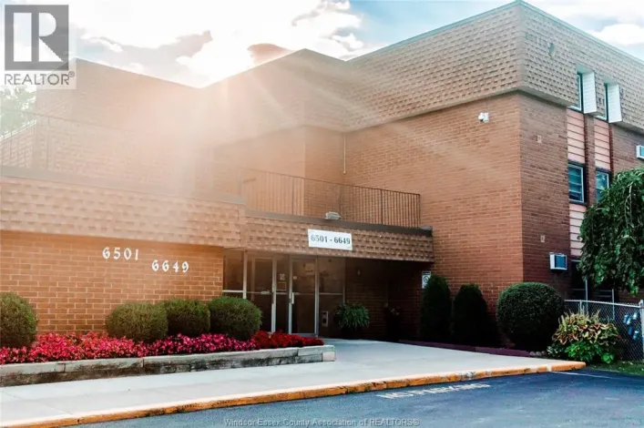 6595 THORNBERRY Unit# 2367, Windsor