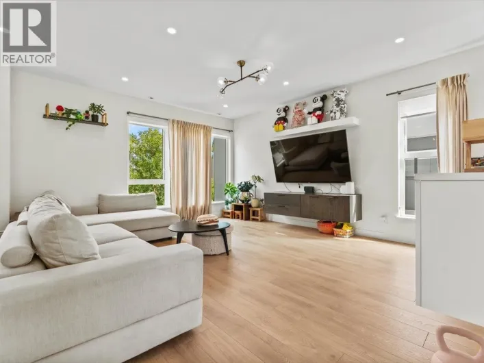 66 3597 MALSUM DRIVE, North Vancouver