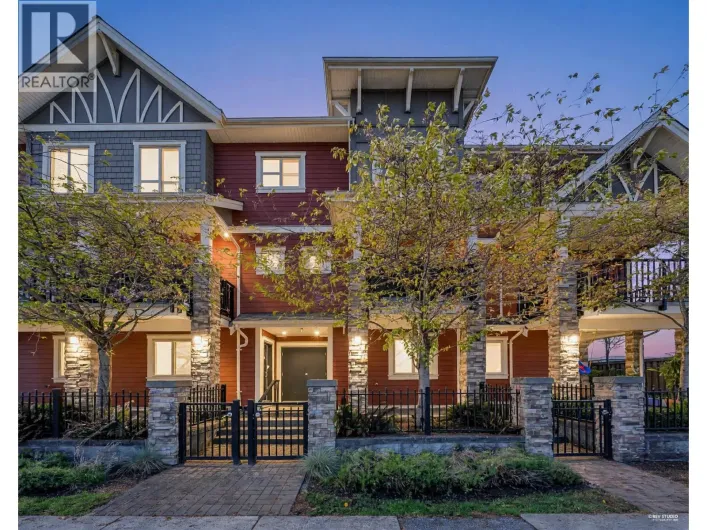 66 843 EWEN AVENUE, New Westminster