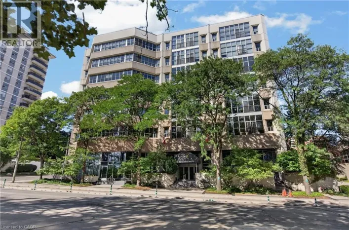 Apartment for sale: 66 BAY Street S Unit# PH10, Hamilton