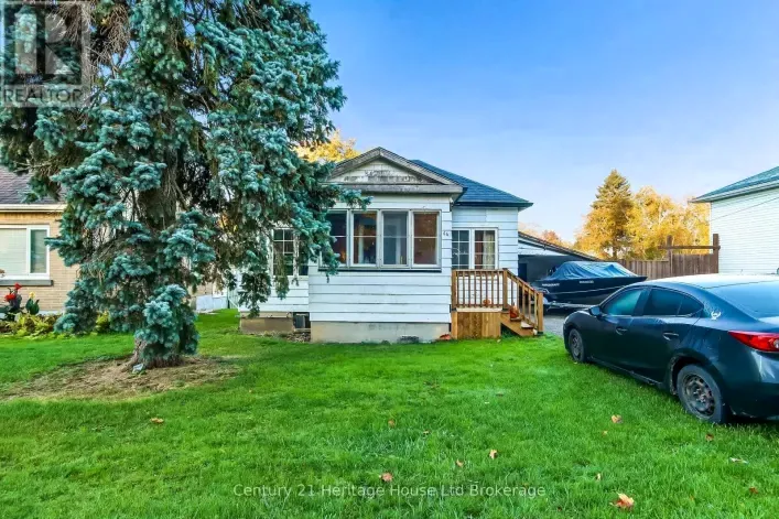 66 BEE STREET, Woodstock