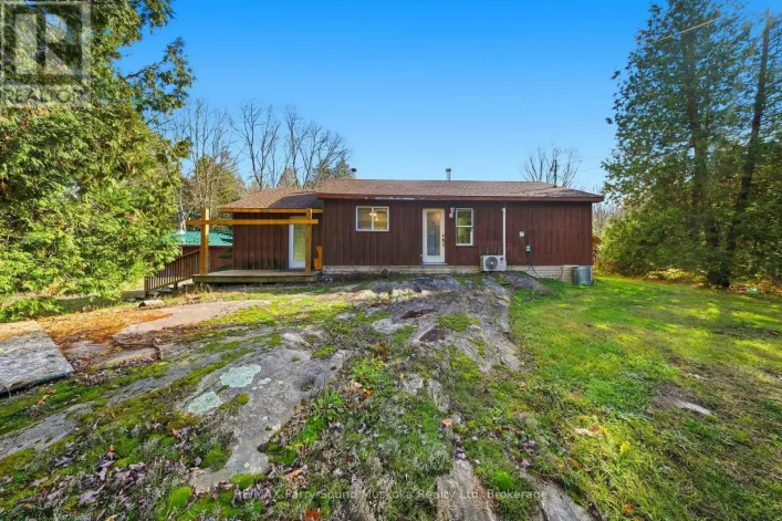 66 CLEAR LAKE ROAD, Seguin