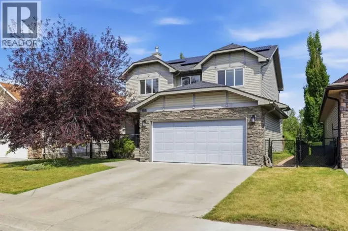 66 Crystal Green Drive, Okotoks