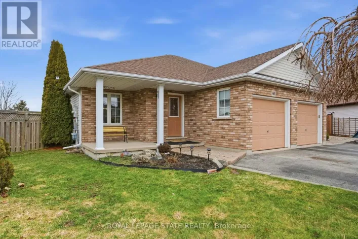 66 GOLDEN ACRES DRIVE, West Lincoln