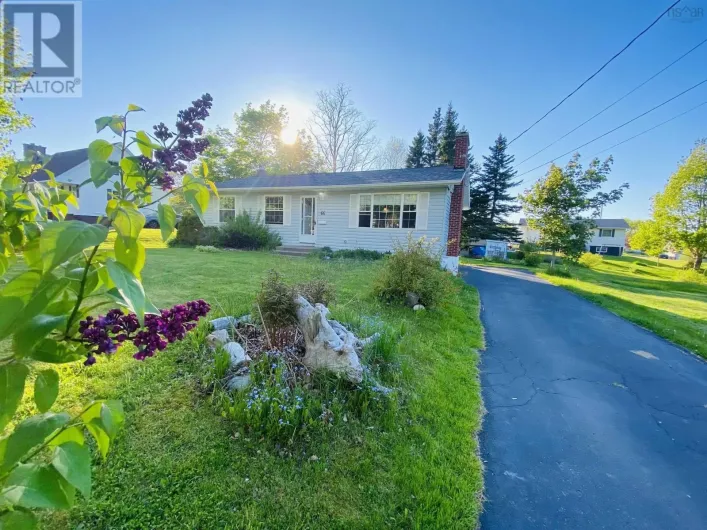 66 Ingrahams Lane, Westmount