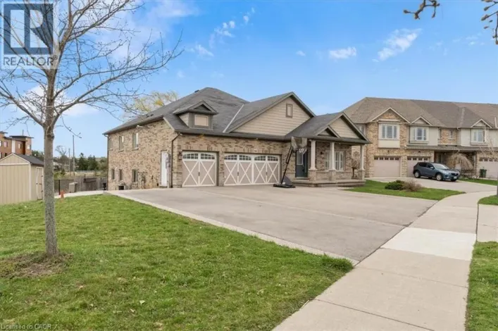 66 MAGNIFICENT Way, Hamilton