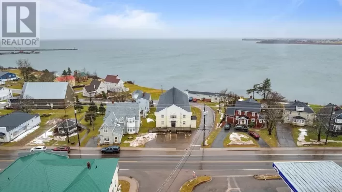 66 MAIN Street, Souris