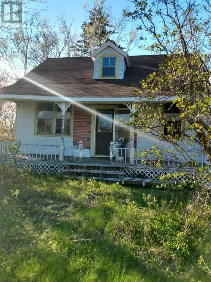 66 marconi towers Road, Glace Bay