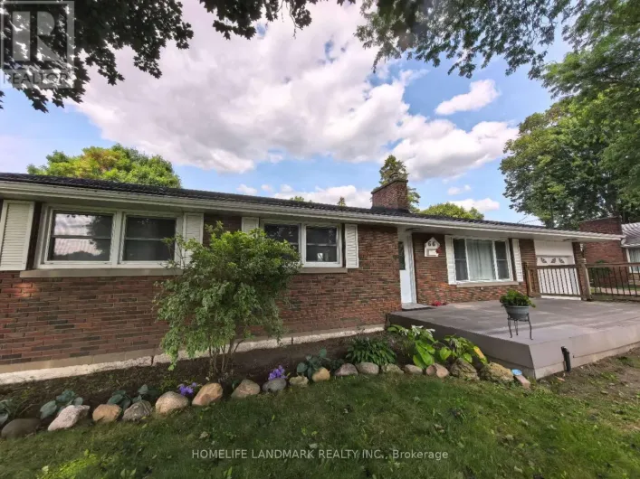 66 MAY AVENUE, East Gwillimbury