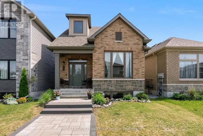 66 RIVERSTONE WAY, Belleville