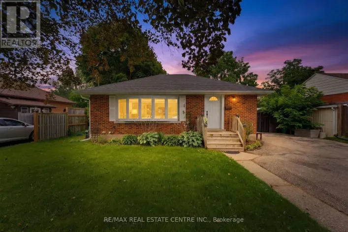 66 SCRIMGER AVENUE, Cambridge