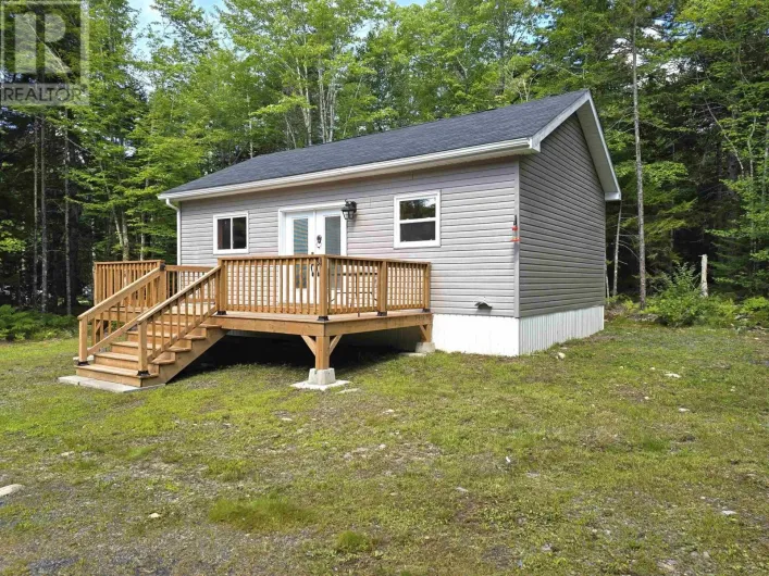 66 Shore Road, Walden
