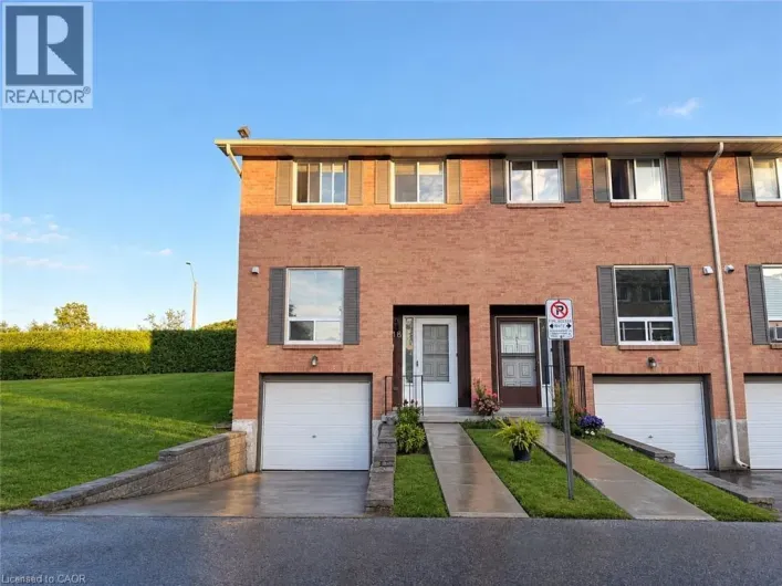 Row / Townhouse for rent: 66 SUMMERCREST Drive Unit# 18, Hamilton