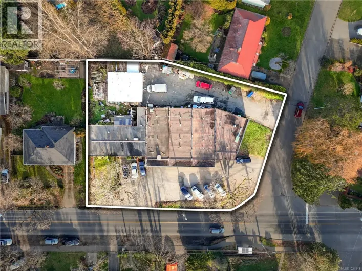 660 Burnside Rd W, Saanich