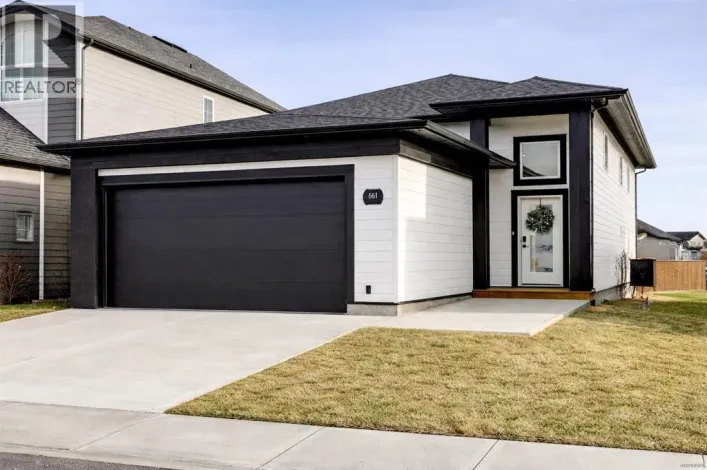 661 Devonia Road W, Lethbridge