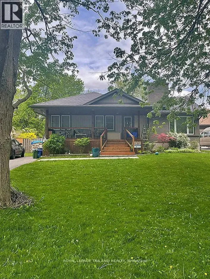 662 EDEN AVENUE, London South