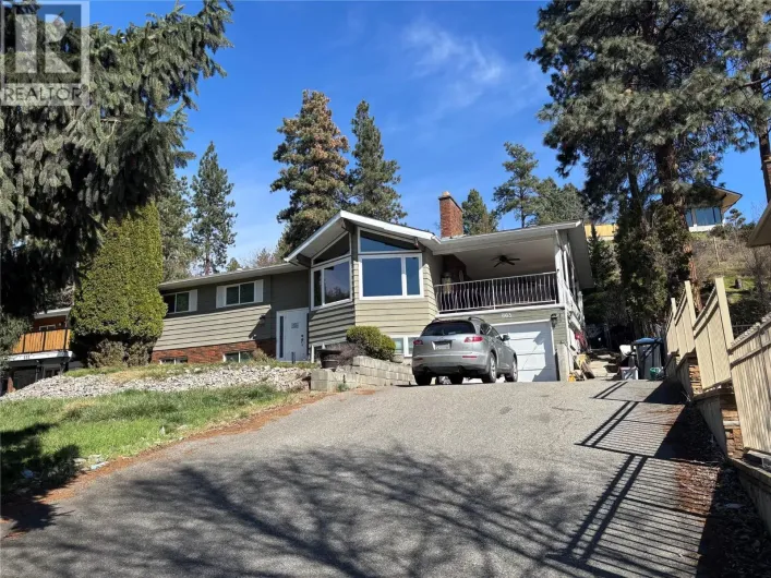 663 Clifton Avenue, Kelowna