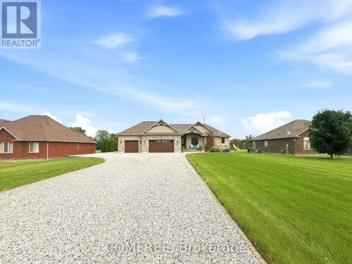 663 COUNTY 2 ROAD, Lakeshore