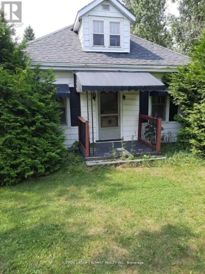 663 COUNTY RD 15, Prince Edward County