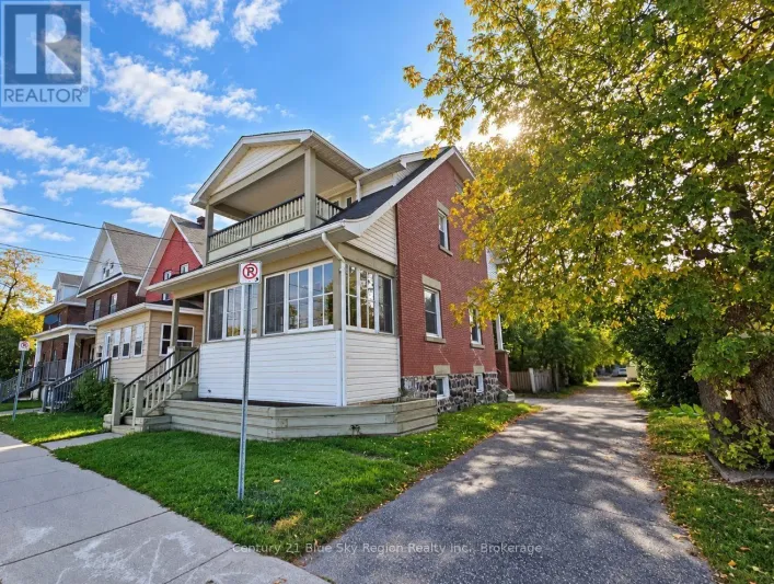 663 FERGUSON STREET, North Bay