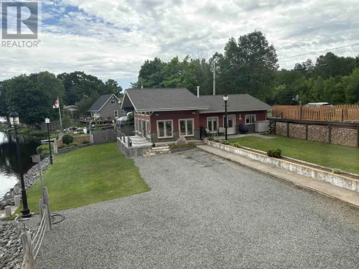 663 Highway 556, Heyden
