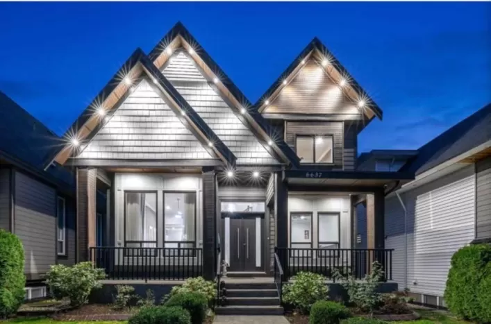 6637 121A STREET, Surrey
