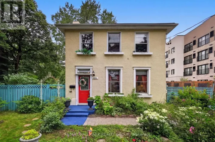 664 CENTER STREET, Ottawa