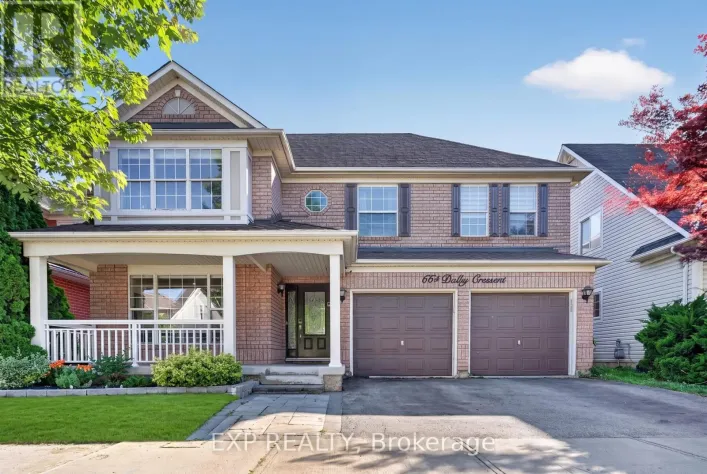 664 DOLBY CRESCENT, Milton