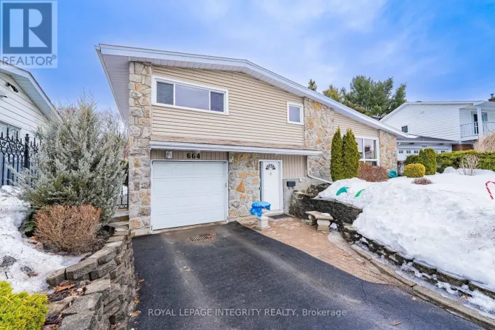 664 GLENHURST CRESCENT, Ottawa