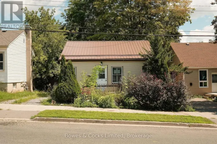 664 PARK STREET N, Peterborough