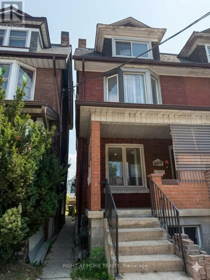 665 OSSINGTON AVENUE, Toronto