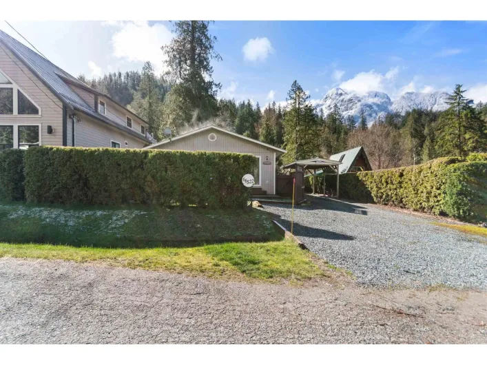 66522 SUMMER ROAD|Kawkawa Lake, Hope