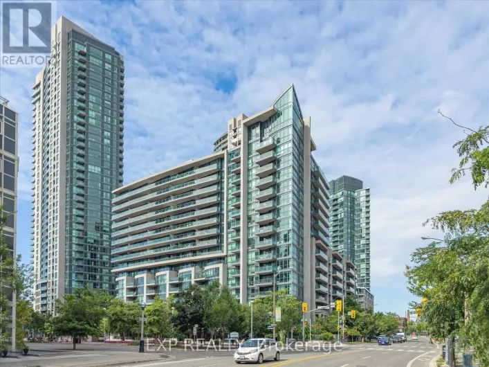 667 - 209 FORT YORK BOULEVARD, Toronto